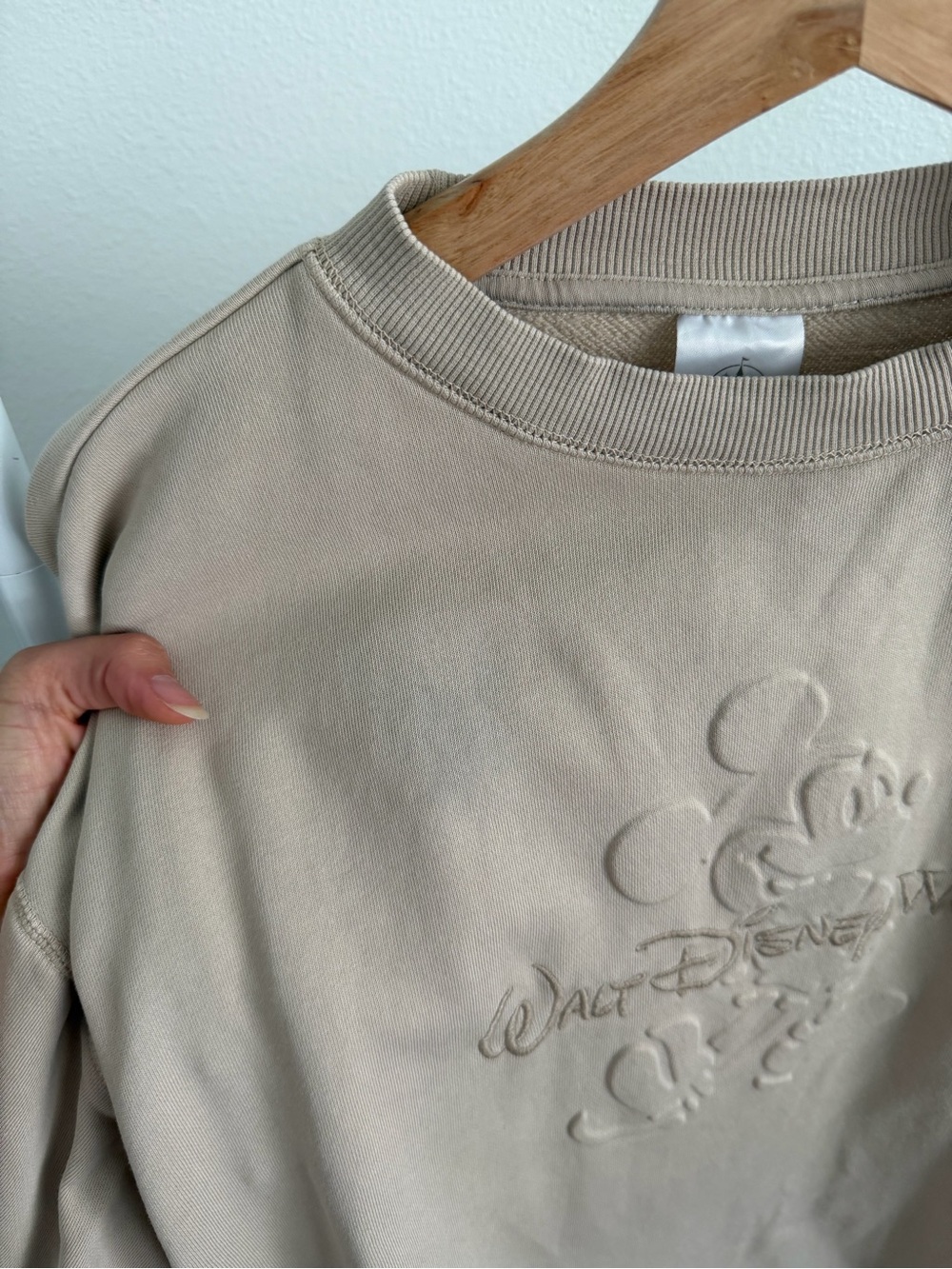 Disney Parks Walt Disney World Tan Mickey Mouse Sweater XS - Picture 3 of 3